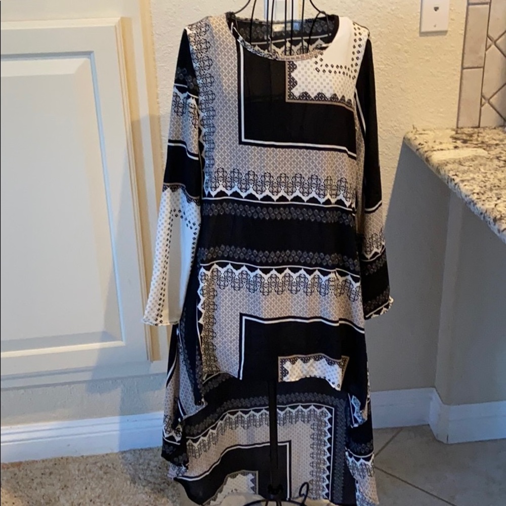 100% polyester high low long sleeve dress